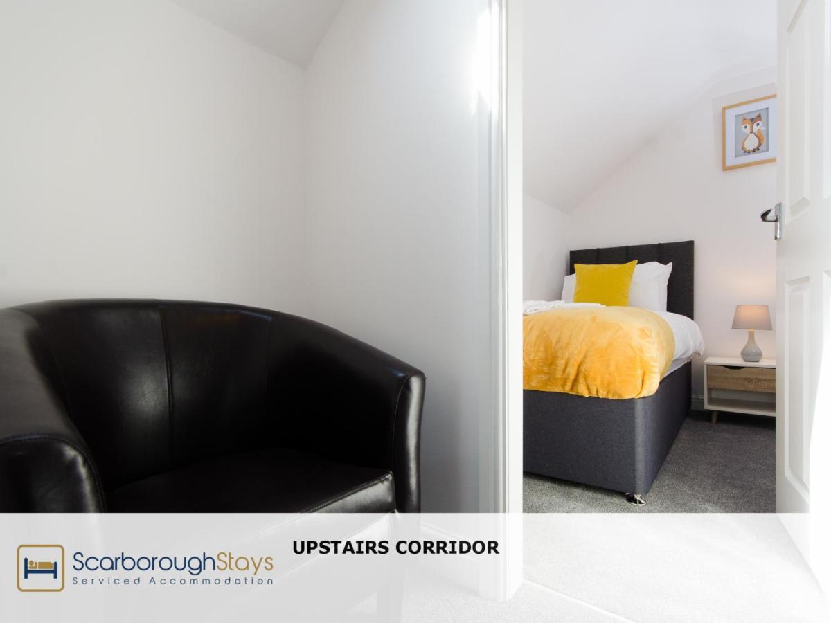 Candler Lodge - 3 Bedroom Townhouse With Parking - Patio Area & Seating 스카버러 외부 사진