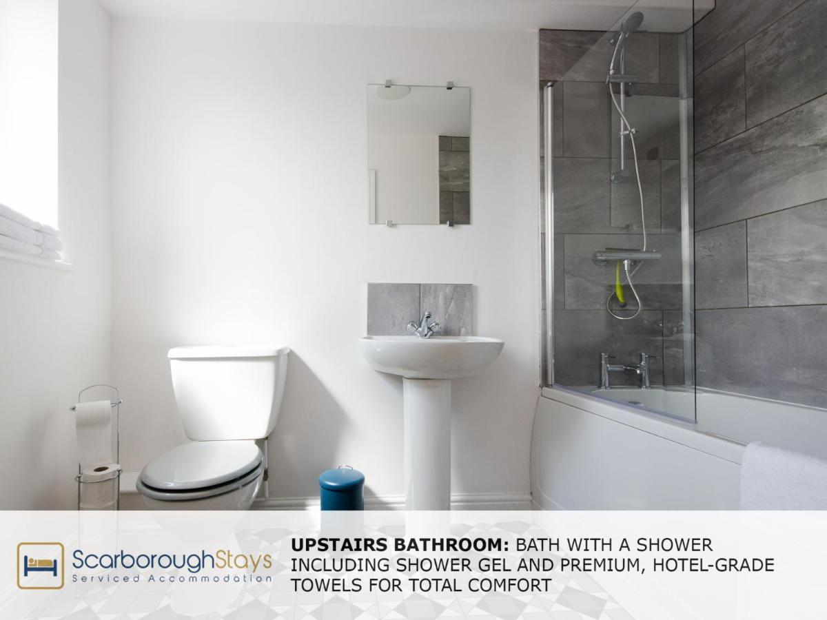 Candler Lodge - 3 Bedroom Townhouse With Parking - Patio Area & Seating 스카버러 외부 사진