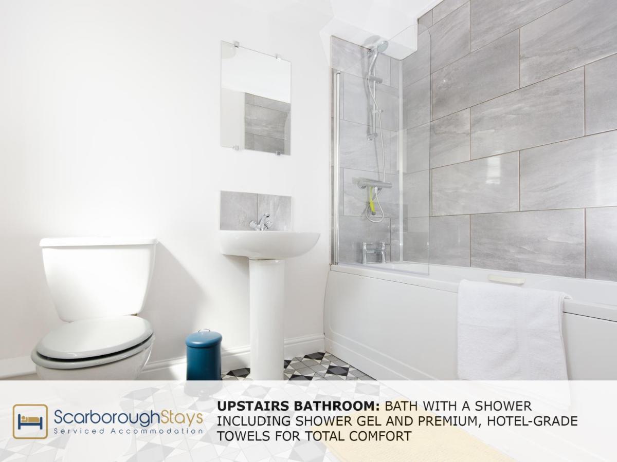Candler Lodge - 3 Bedroom Townhouse With Parking - Patio Area & Seating 스카버러 외부 사진