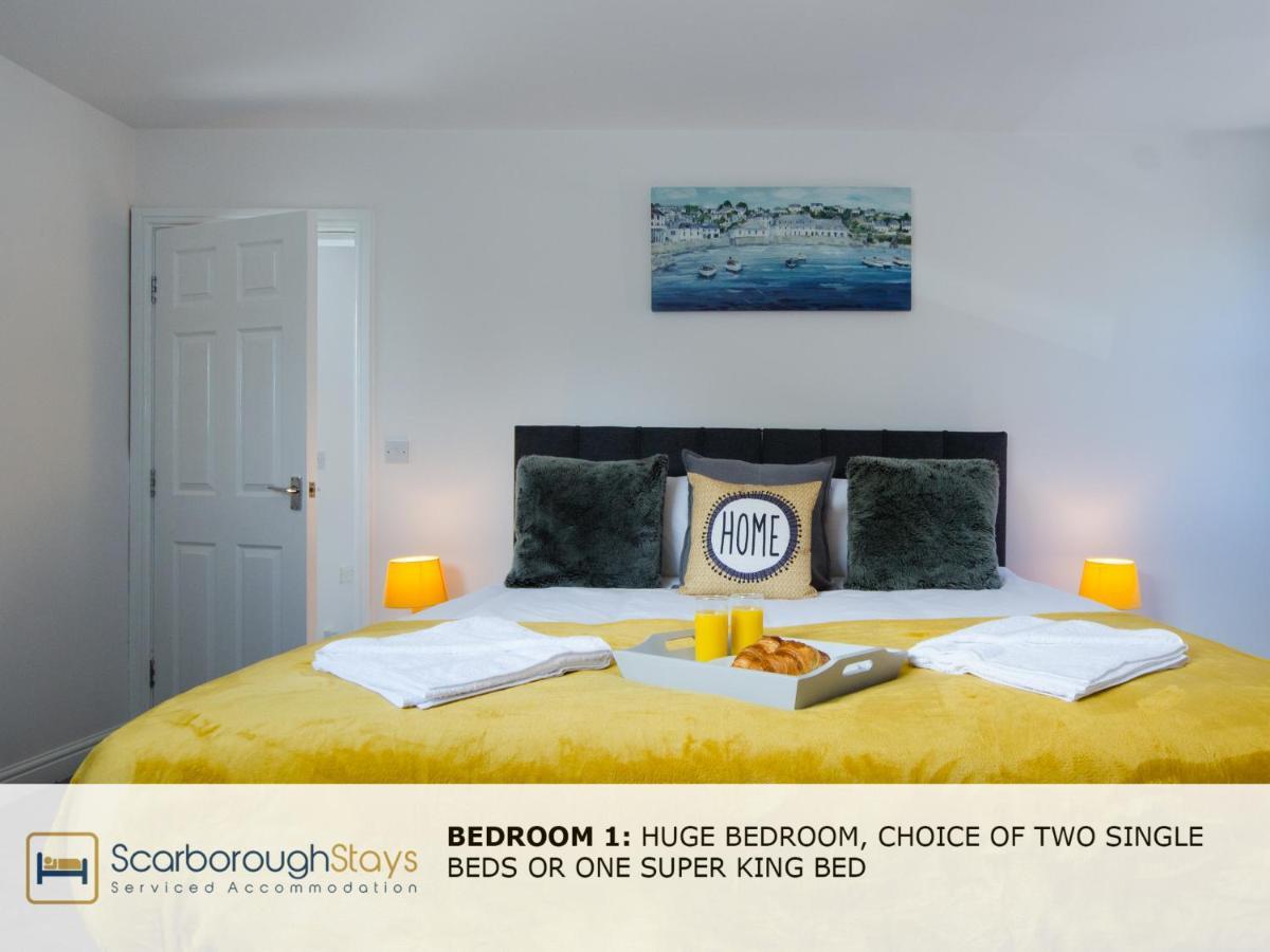 Candler Lodge - 3 Bedroom Townhouse With Parking - Patio Area & Seating 스카버러 외부 사진