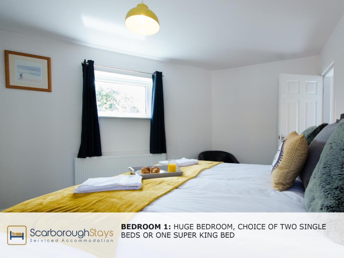 Candler Lodge - 3 Bedroom Townhouse With Parking - Patio Area & Seating 스카버러 외부 사진