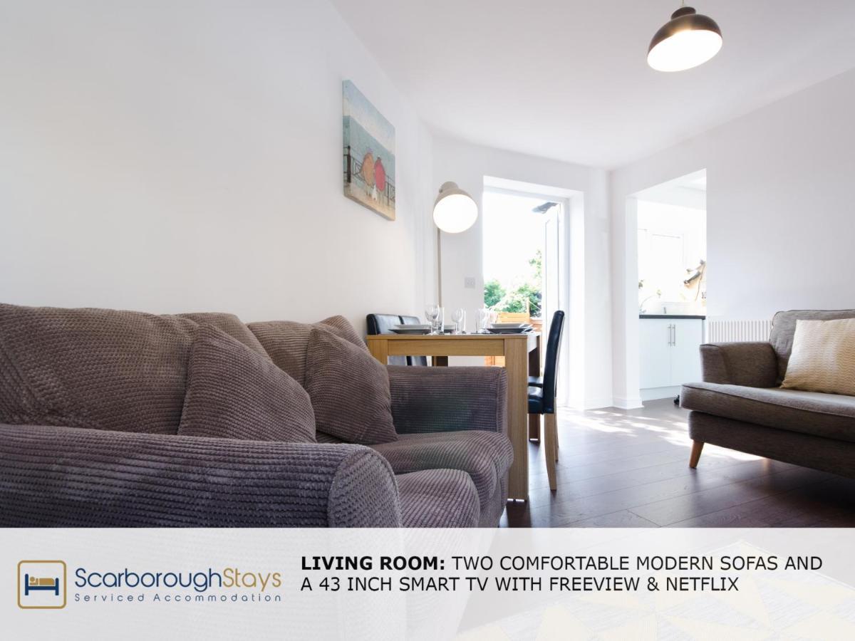 Candler Lodge - 3 Bedroom Townhouse With Parking - Patio Area & Seating 스카버러 외부 사진
